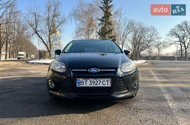 Хетчбек Ford Focus 2013 в 