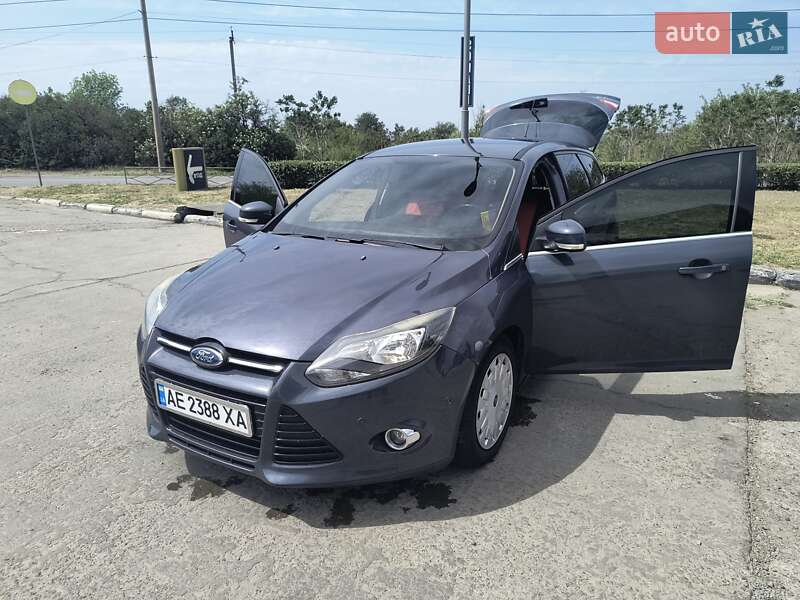 Универсал Ford Focus 2013 в 