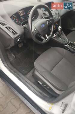 Седан Ford Focus 2016 в 