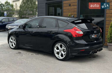 Хэтчбек Ford Focus 2014 в 