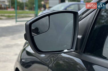 Хэтчбек Ford Focus 2014 в 
