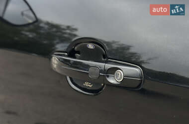 Хэтчбек Ford Focus 2014 в 