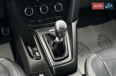 Хэтчбек Ford Focus 2014 в 