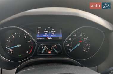 Седан Ford Focus 2015 в 
