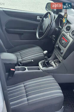 Универсал Ford Focus 2010 в 