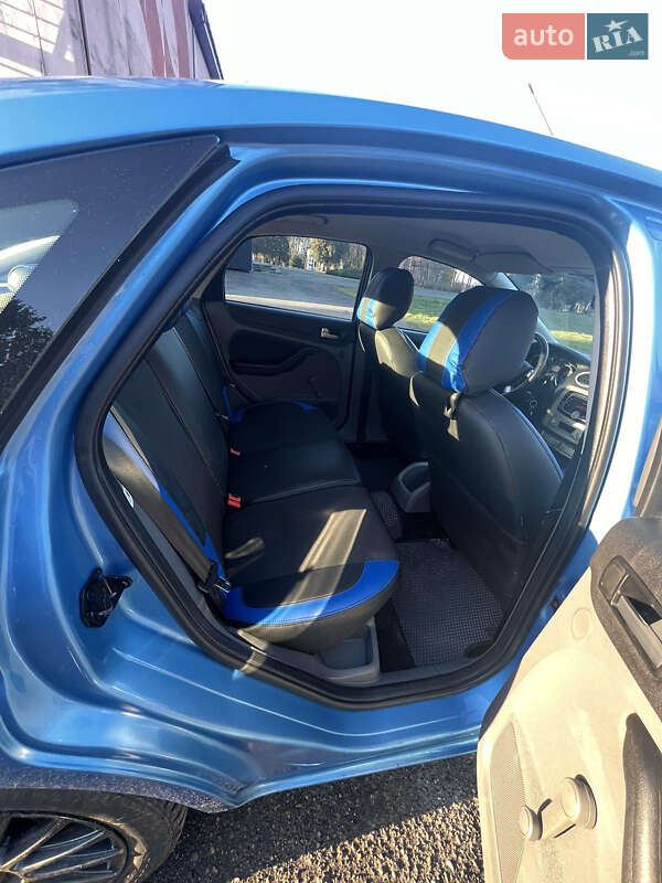 Хэтчбек Ford Focus 2011 в Ивано-Франковске