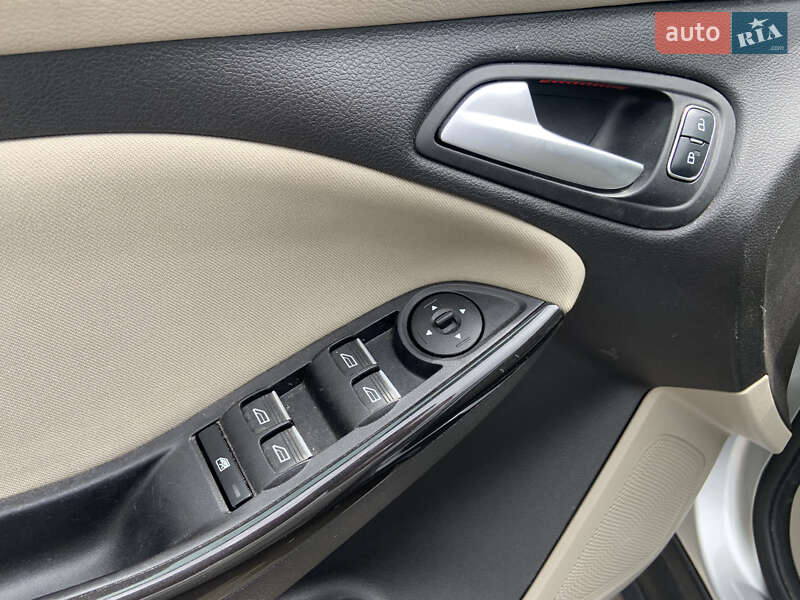 Седан Ford Focus 2016 в Киеве