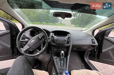 Седан Ford Focus 2016 в 