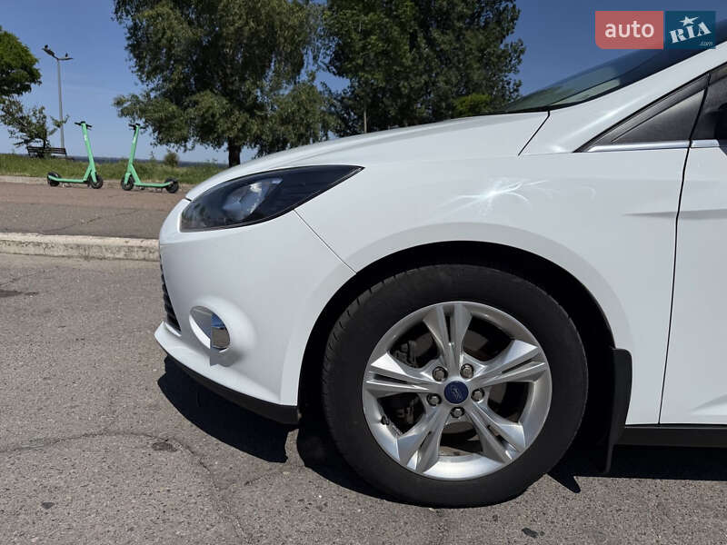 Хэтчбек Ford Focus 2012 в Черкассах фото 5 Хэтчбек Ford Focus 2012 в Черкассах