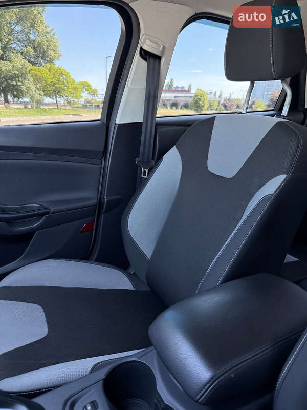 Хэтчбек Ford Focus 2012 в Черкассах фото 16 Хэтчбек Ford Focus 2012 в Черкассах