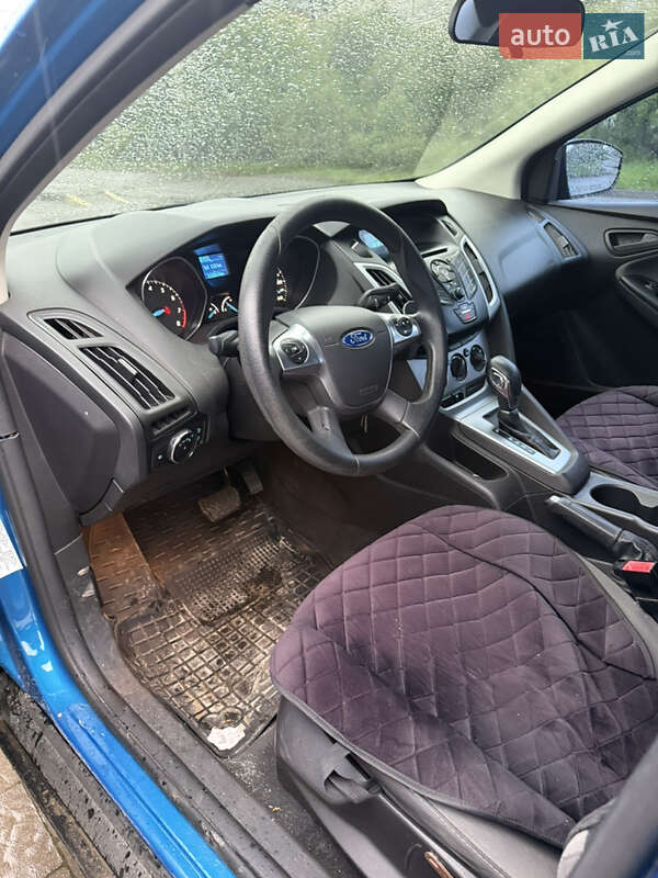 Седан Ford Focus 2012 в Львове