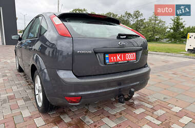 Хэтчбек Ford Focus 2007 в 