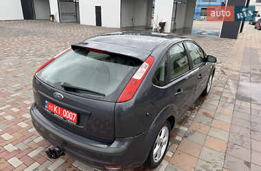 Хэтчбек Ford Focus 2007 в 