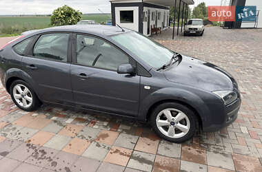 Хэтчбек Ford Focus 2007 в 