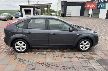 Хэтчбек Ford Focus 2007 в 