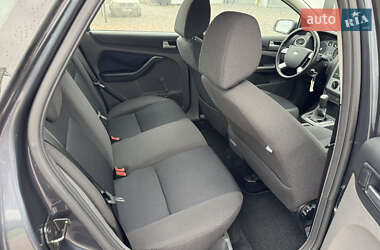 Хэтчбек Ford Focus 2007 в 
