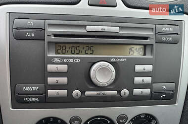 Хэтчбек Ford Focus 2007 в 