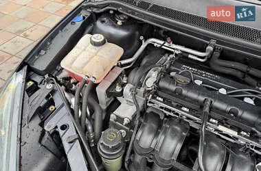 Хэтчбек Ford Focus 2007 в 