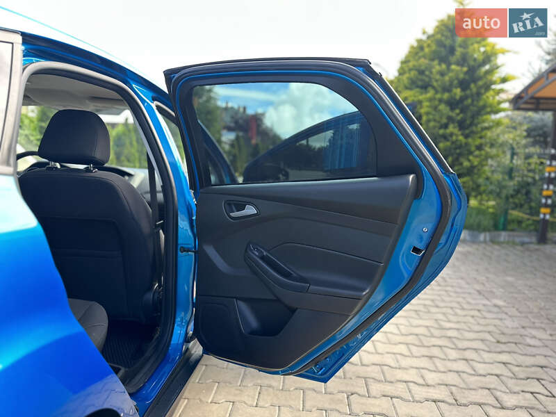 Хэтчбек Ford Focus 2015 в Одессе