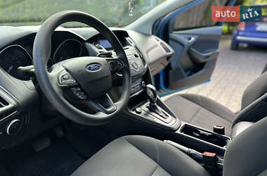 Хэтчбек Ford Focus 2015 в 