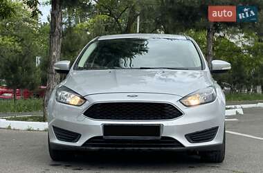 Хетчбек Ford Focus 2014 в 