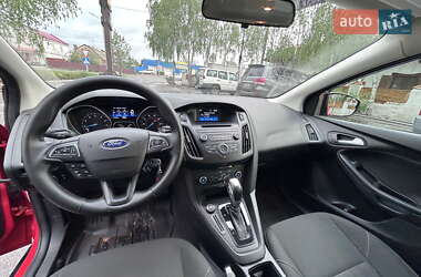 Седан Ford Focus 2015 в 