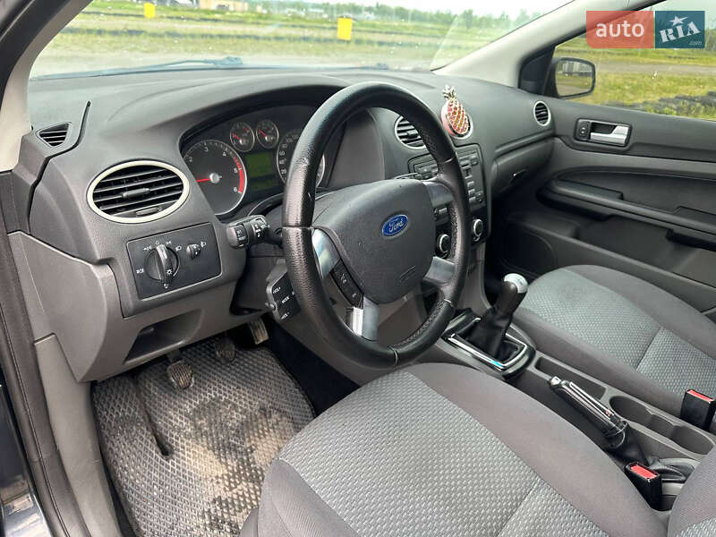 Седан Ford Focus 2006 в Львове