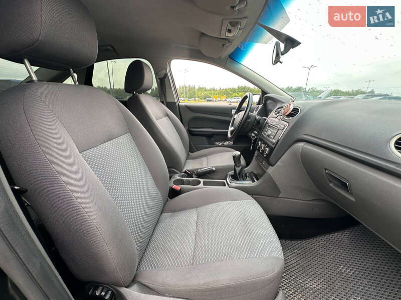 Седан Ford Focus 2006 в Львове