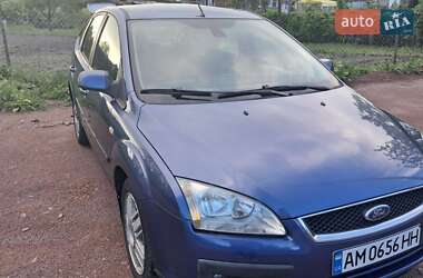 Хэтчбек Ford Focus 2006 в 