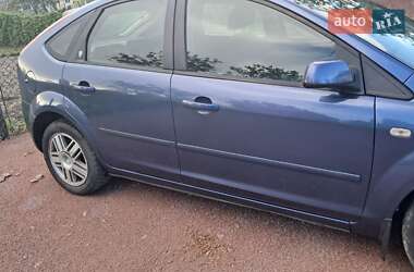 Хэтчбек Ford Focus 2006 в 
