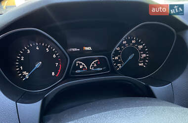 Хетчбек Ford Focus 2015 в 