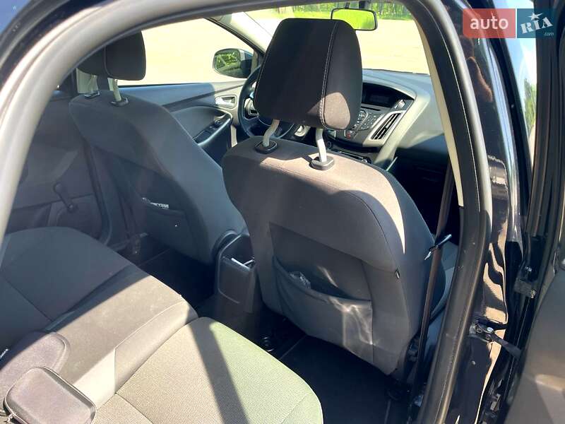 Седан Ford Focus 2012 в Павлограде