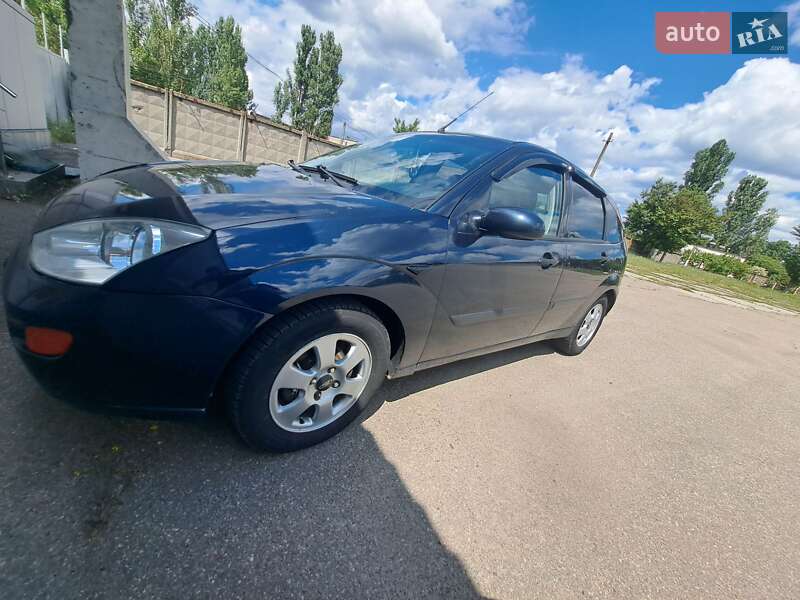 Хэтчбек Ford Focus 2001 в Николаеве