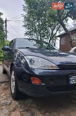 Хэтчбек Ford Focus 2001 в 