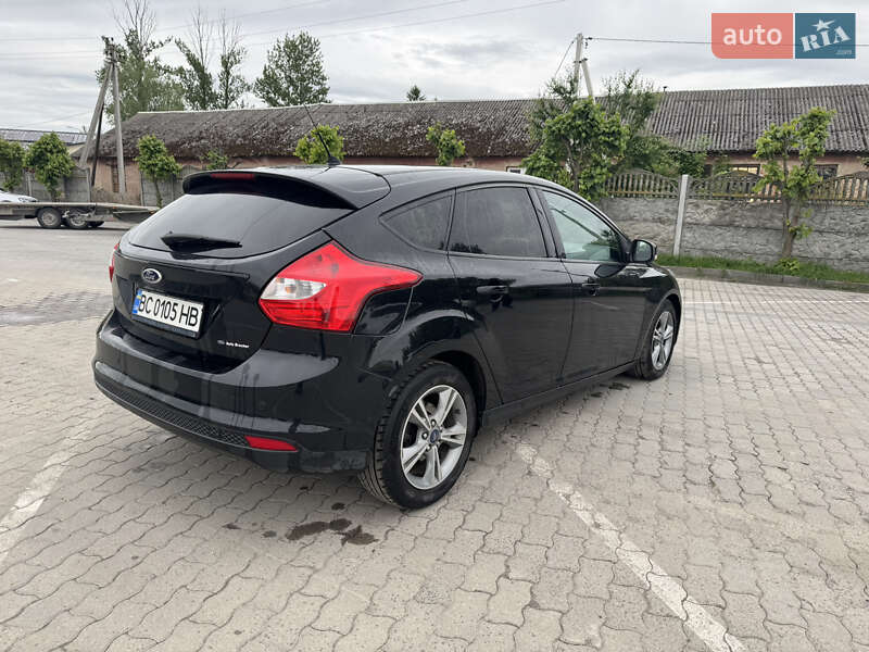 Хэтчбек Ford Focus 2011 в Городке