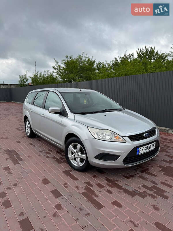 Универсал Ford Focus 2010 в 