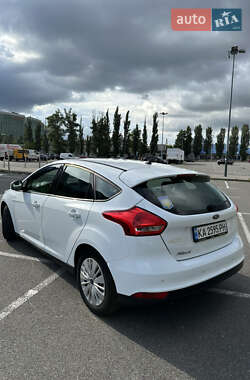 Хэтчбек Ford Focus 2017 в 