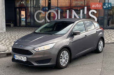 Хэтчбек Ford Focus 2015 в Киеве