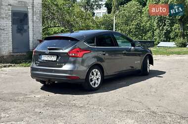 Хэтчбек Ford Focus 2017 в 