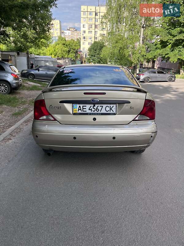 Седан Ford Focus 2001 в Дніпрі