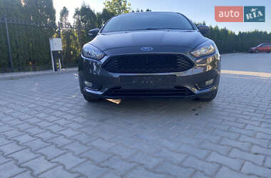Хэтчбек Ford Focus 2016 в Одессе