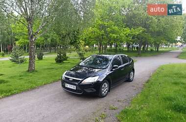 Хэтчбек Ford Focus 2011 в 