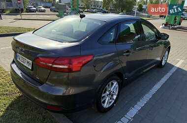 Седан Ford Focus 2016 в 