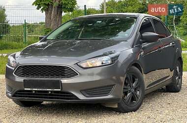 Хэтчбек Ford Focus 2018 в 
