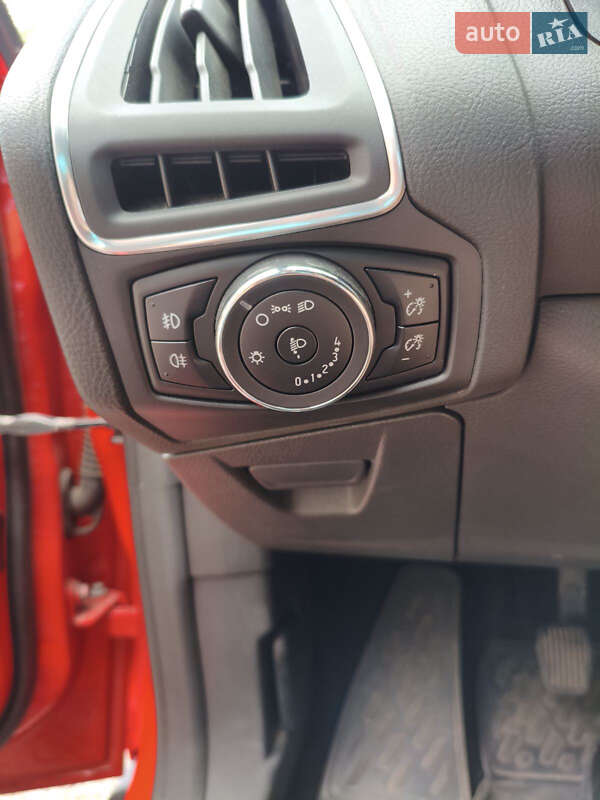 Хетчбек Ford Focus 2014 в Запоріжжі