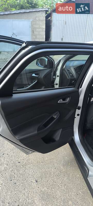 Универсал Ford Focus 2014 в Хороле