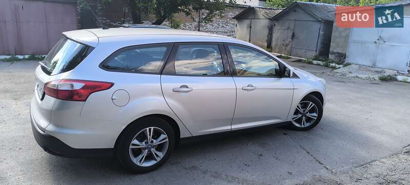 Универсал Ford Focus 2014 в Хороле