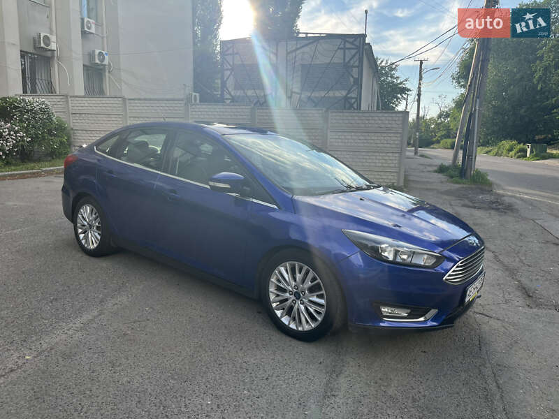 Седан Ford Focus 2015 в Дніпрі