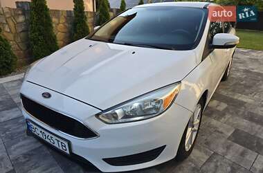 Седан Ford Focus 2015 в 