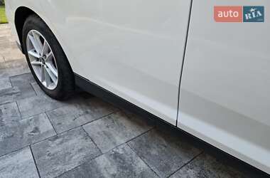 Седан Ford Focus 2015 в 